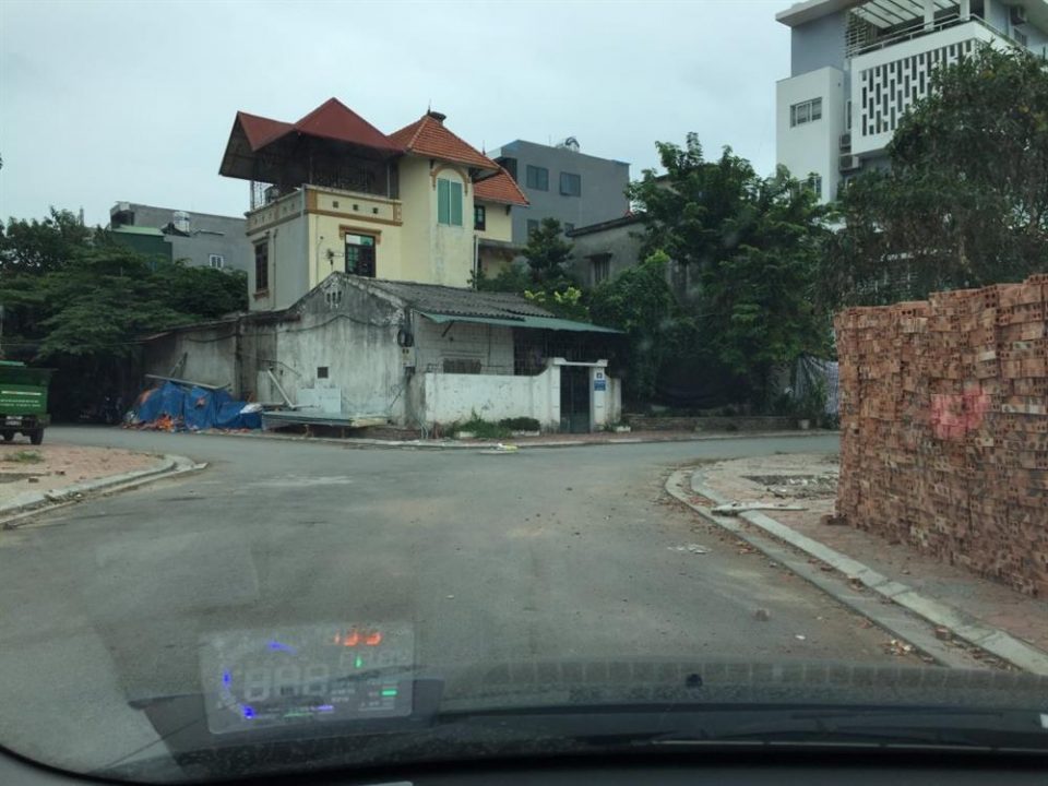 Nhà đâm đường là gì? Các cách hoá giải thế nhà đâm đường hiệu quả - VIETNAM  LAND